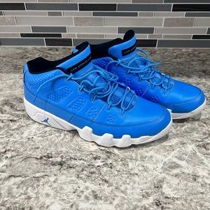 Air Jordan 9 retro low.